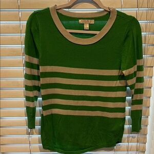 Forever 21 Women's Green and Cream Striped Sweater